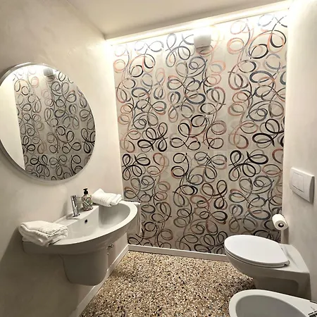 Cozy With Canal View *