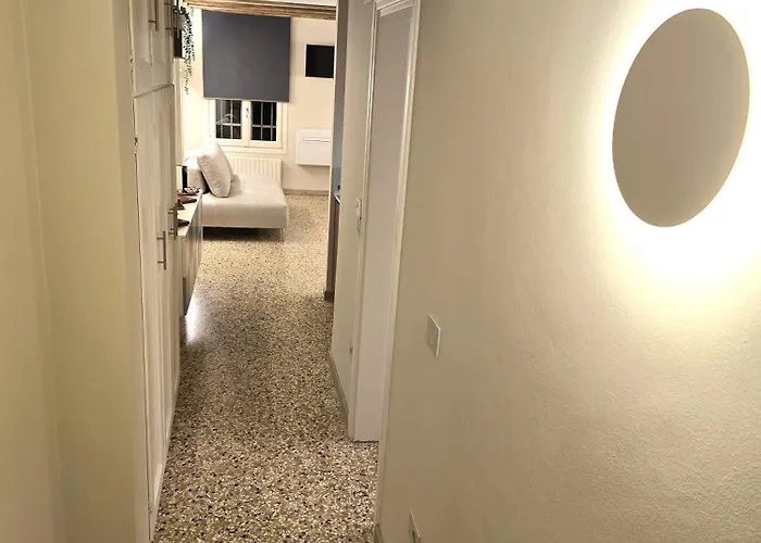 Cozy With Canal View Benátky