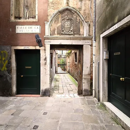 Cozy With Canal View * Venise