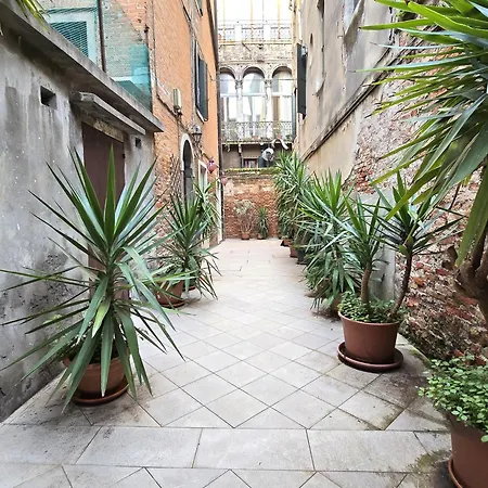 Apartamento Cozy With Canal View